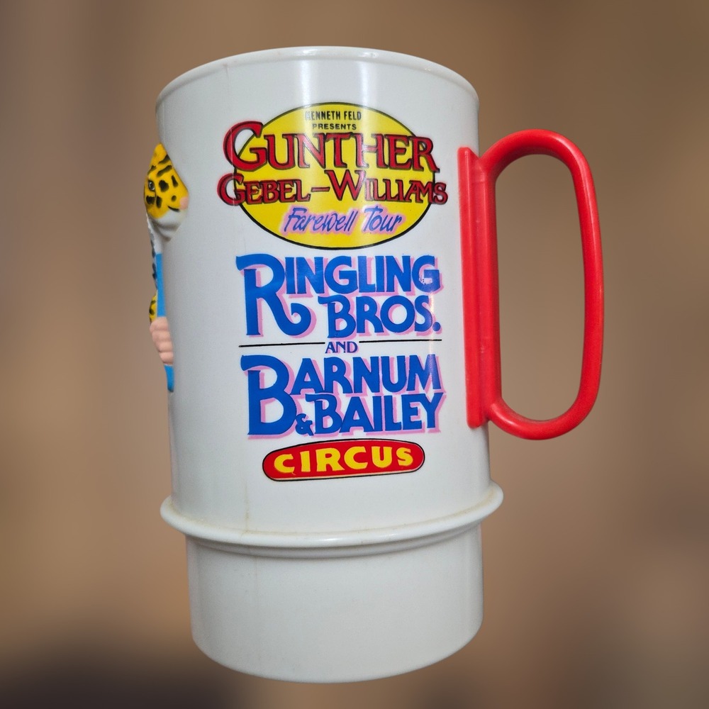 VTG 1989 Ringling Bros Mug Plastic White Cup Circus‎ Souvenir Collectible EUC 3D